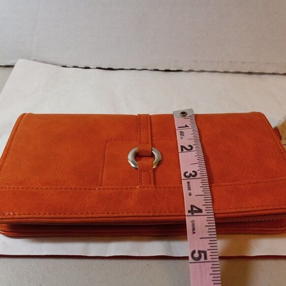 New Maxx New York Orange Fuul size Wallet - Picture 6 of 6